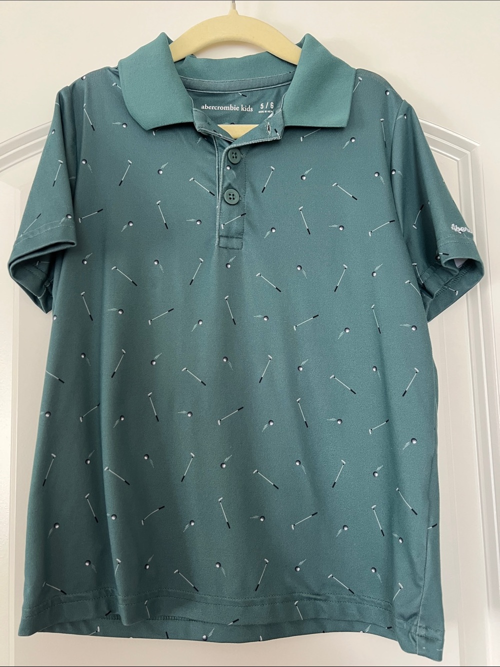 abercrombie kids | (5/6) Short Sleeve Synthetic Teal Polo with Golf Club Print